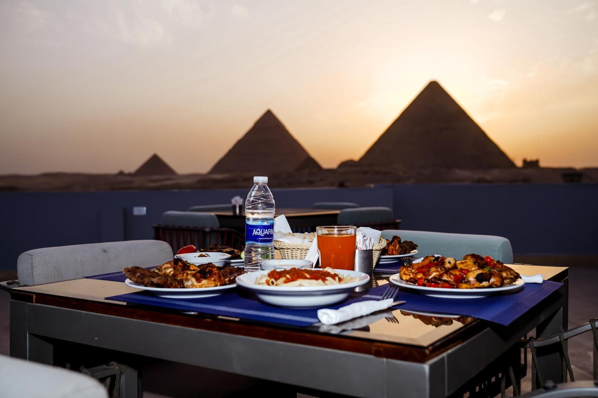 Pyramids Hotel Kafret el-Gabal 外观 照片