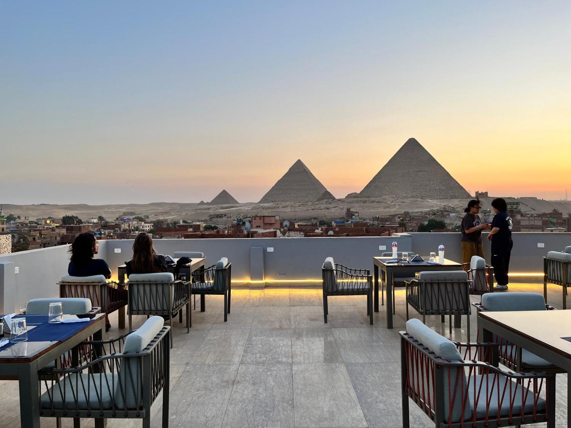 Pyramids Hotel Kafret el-Gabal 外观 照片